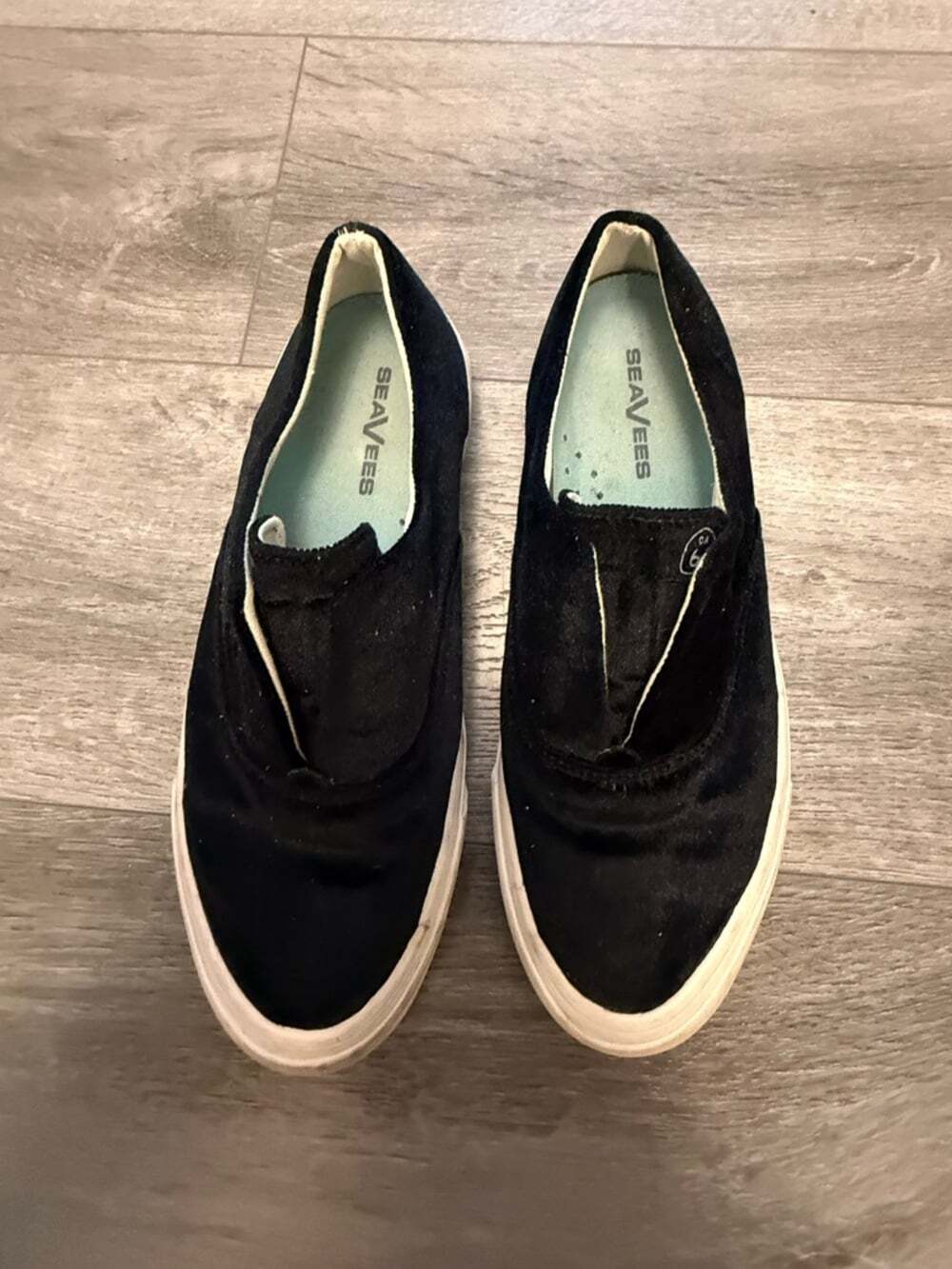SeaVees Black velvet Slip-On Sneakers with White Sole size 9